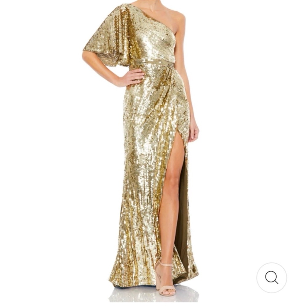 Mac Duggal Embellished Ruffle/Drama sleeve One shoulder Gown Metallic Go…